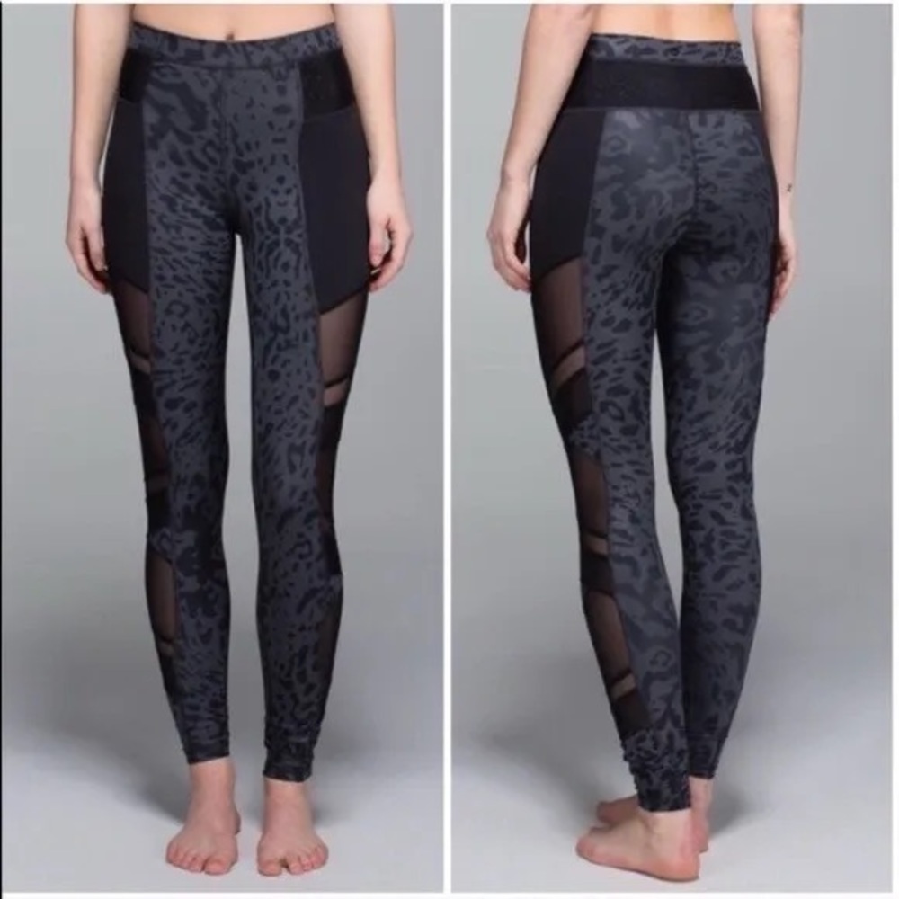 Lululemon Just Breathe animal swirl deep coal print compressionleggings Sz-2 H20